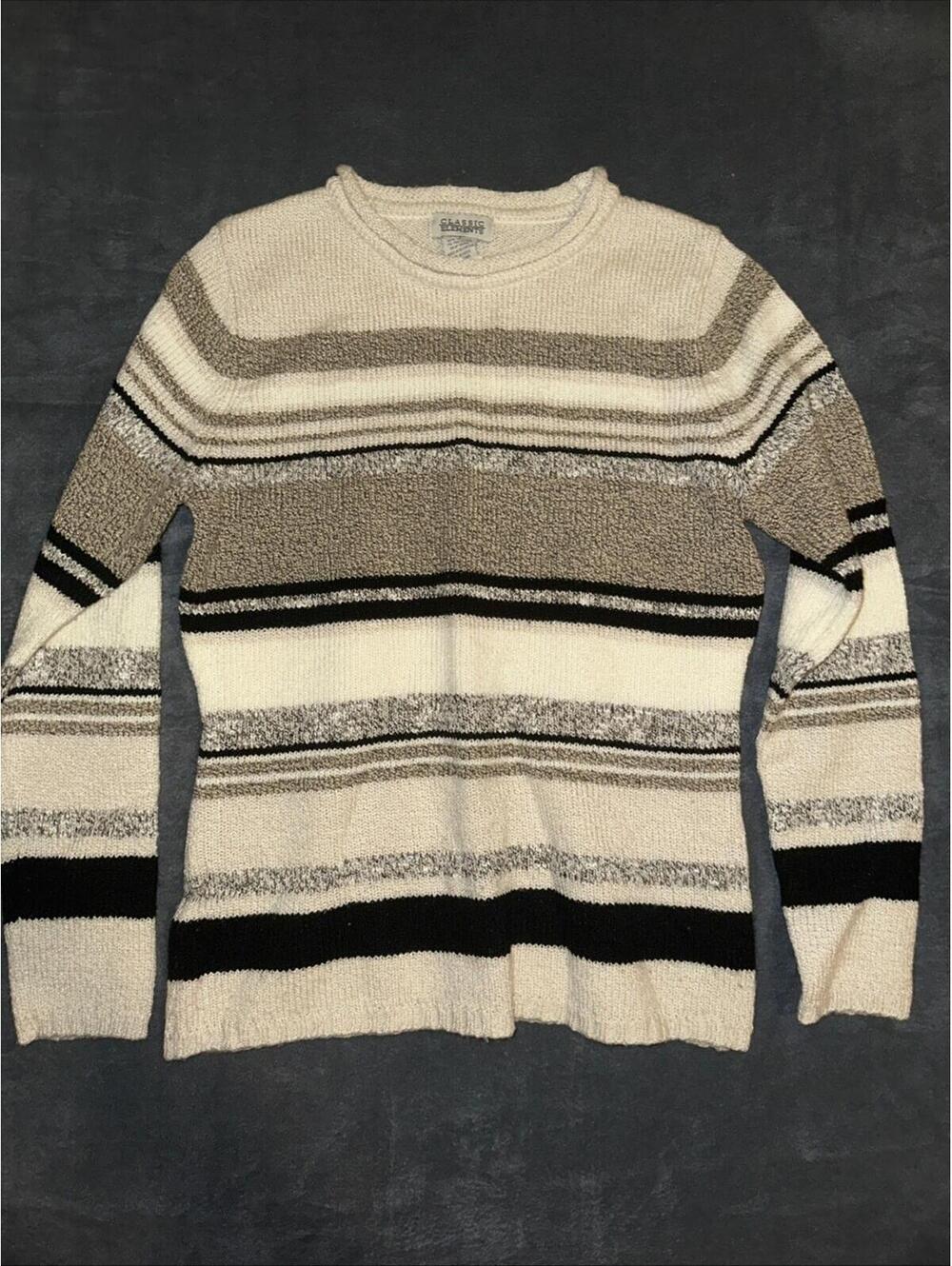 Vintage Women’s Classic Elements Multicolor Striped Sweater Size Small. Cozy